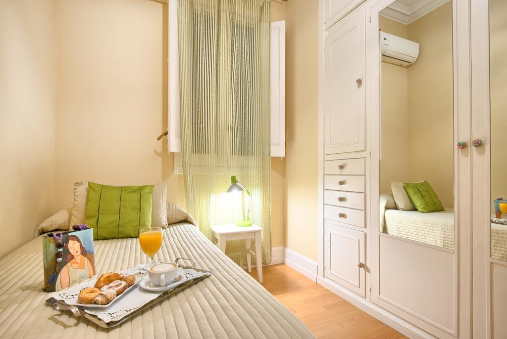 Casa Con Estilo Balmes B&B Barcelona Phòng bức ảnh